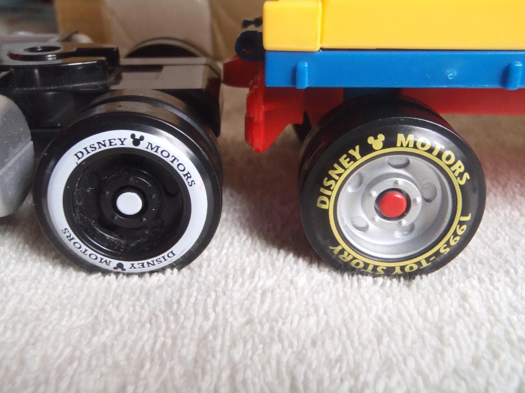 ❤️ミニカー付き❤️動作品❤️特大トレーラー★トイストーリー★ミッキー★トーマス