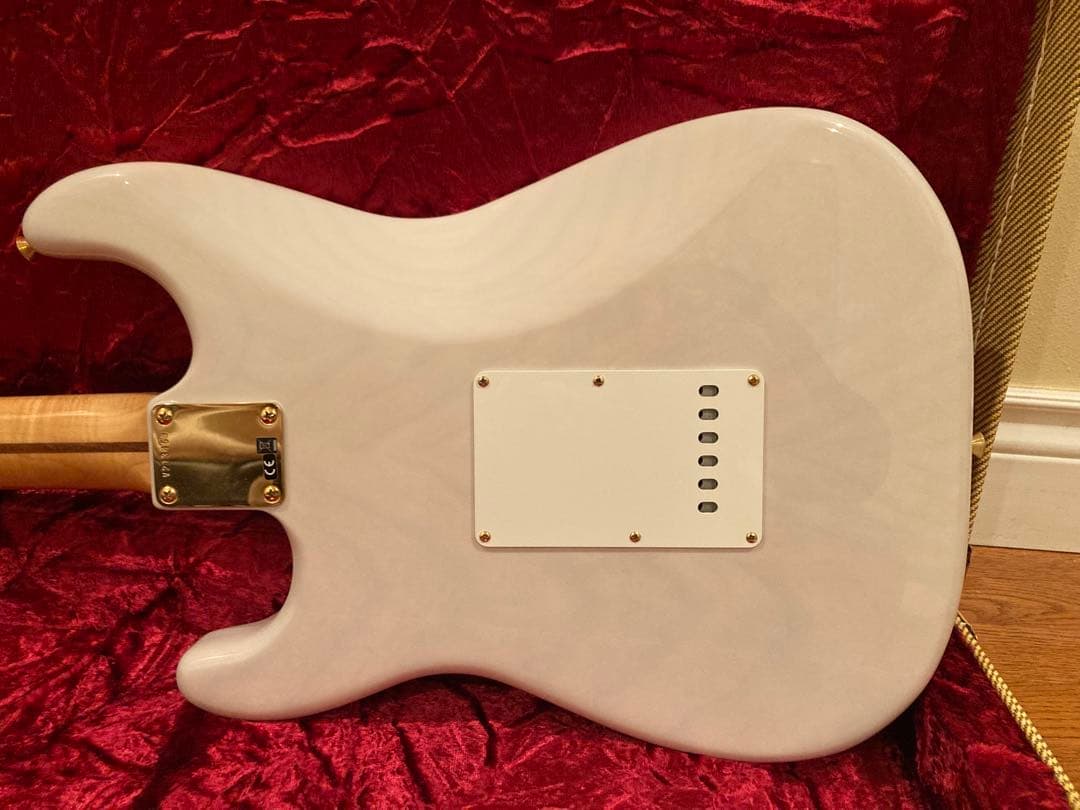 Fenderリミテッドエディションアメリカンオリジナル'50sストラトキャスター
