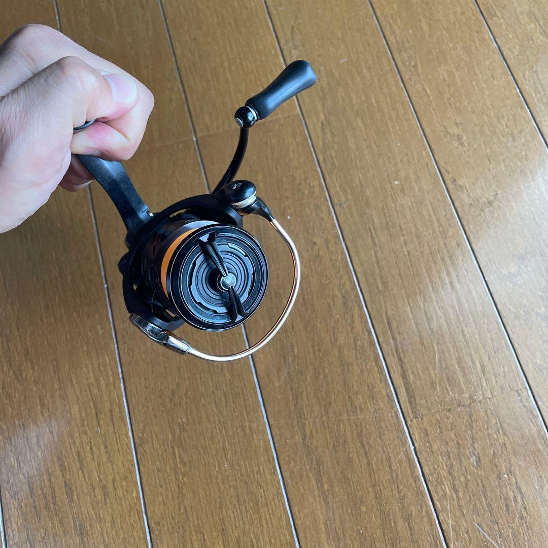 18 タトゥーラ LT2500S-XH ダイワタトゥーラスピニングリール