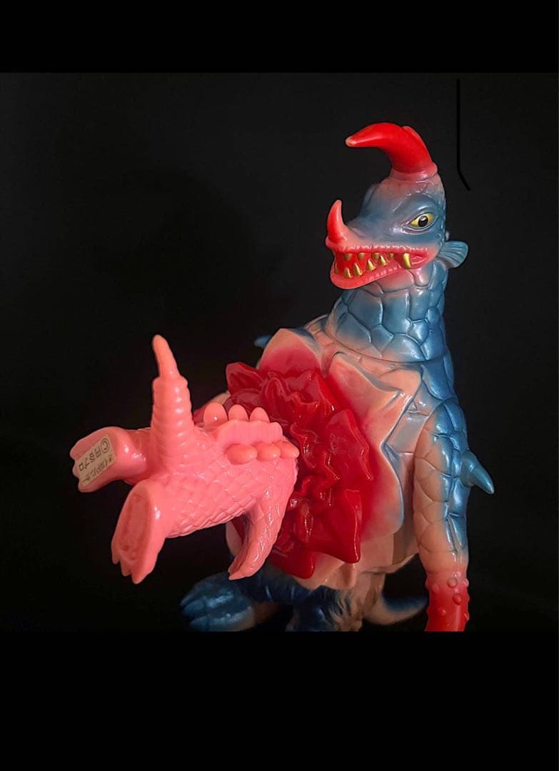 ★新品　幻の11体　怪獣郷　宇宙大怪獣アストロモンス(ミニオイルドリンカー付)
