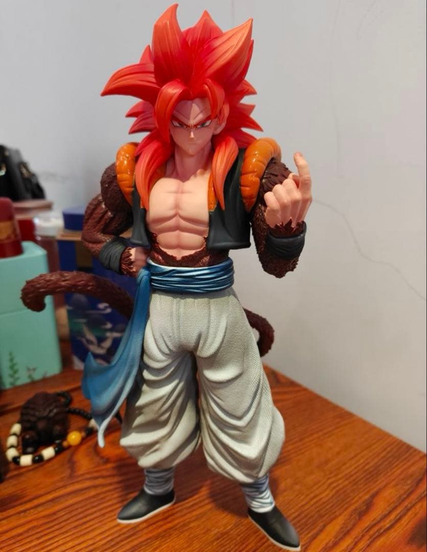 ドラゴンボール　超サイヤ人4 ゴジータフィギュア 約31cm