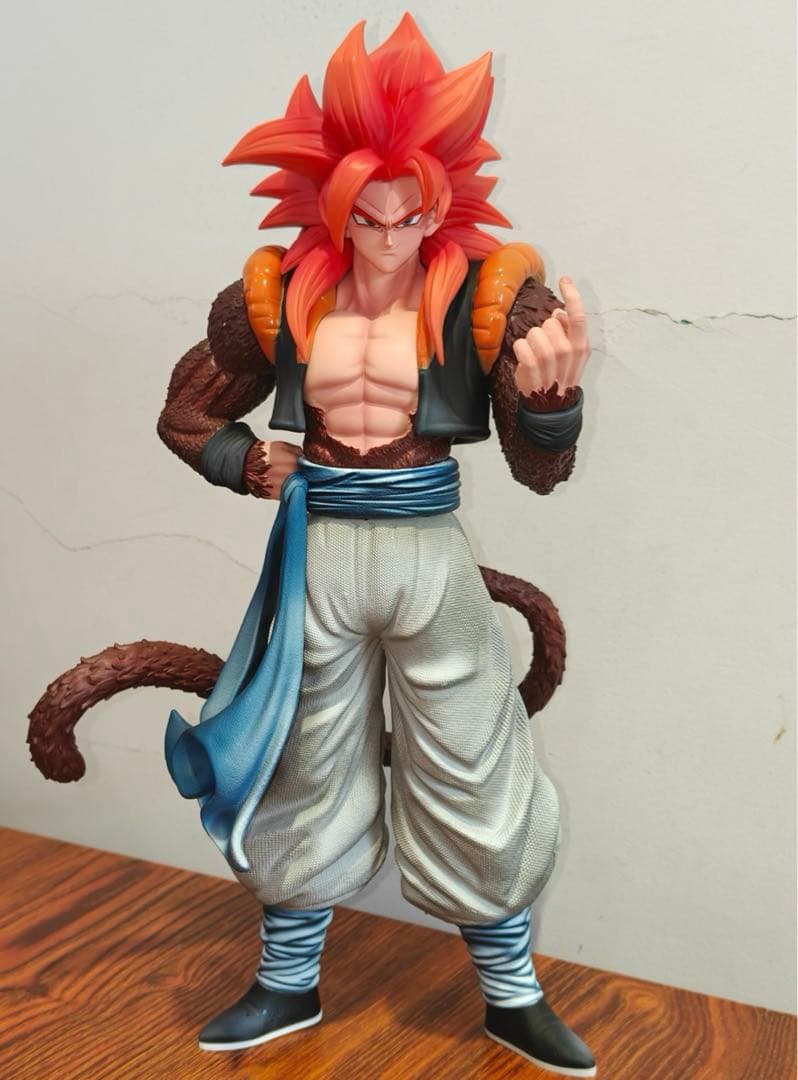 ドラゴンボール　超サイヤ人4 ゴジータフィギュア 約31cm