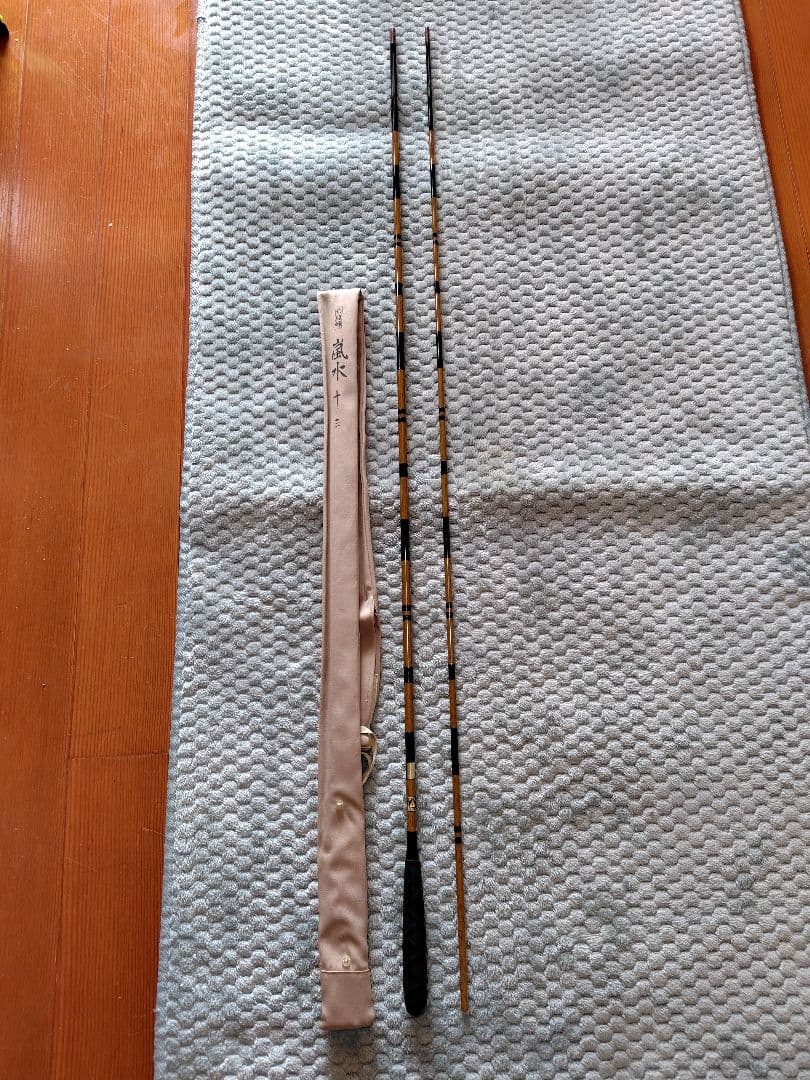 朱紋峰ヘラぶな釣り用ヘラ竿 シマノ嵐水13尺、15尺の２本になります