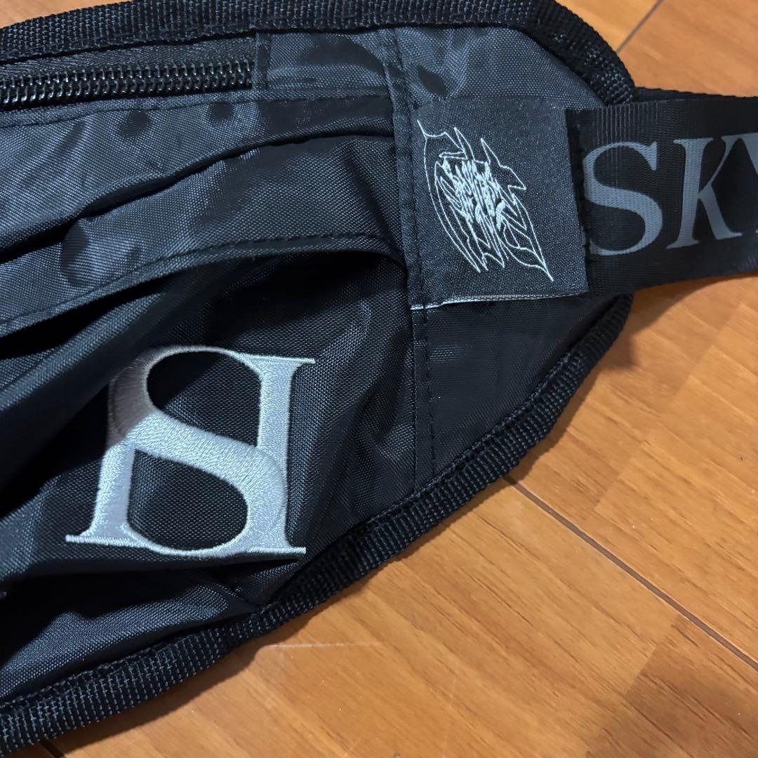 SKY-HI ボディバッグ 八面六臂