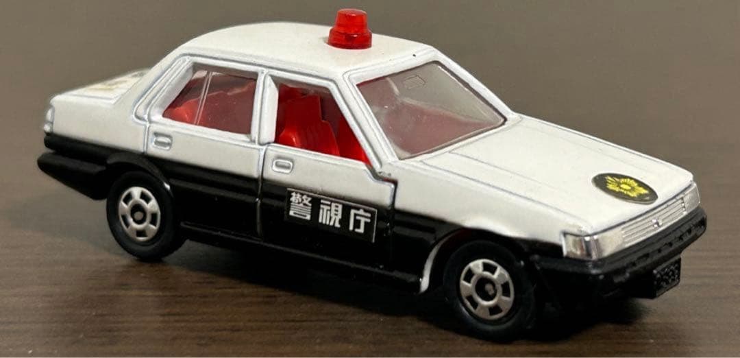 トミカ マツダ サバンナ RX-7 カローラセダン パトロールカー 2台セット