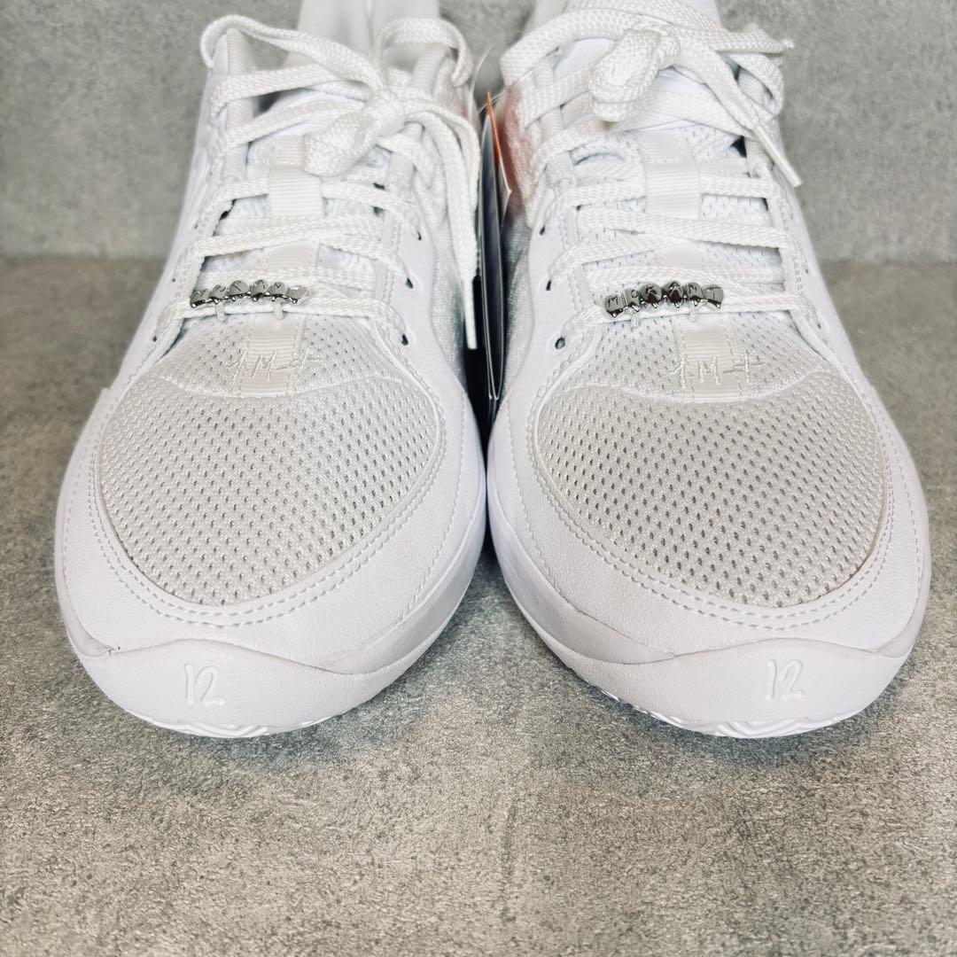 【新品未使用】タグ付✨NIKE バスケットボールシューズ 白 28.5cm