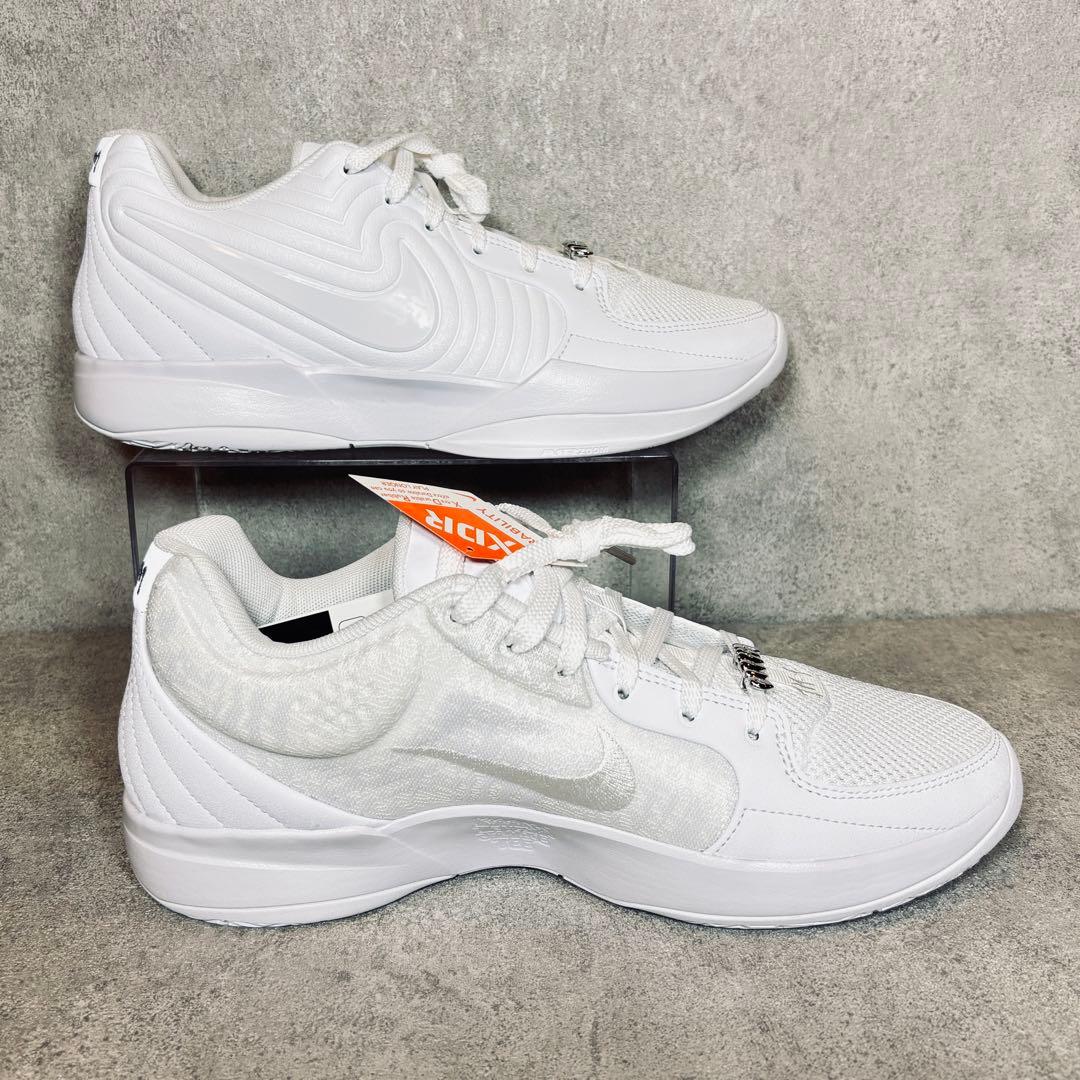 【新品未使用】タグ付✨NIKE バスケットボールシューズ 白 28.5cm