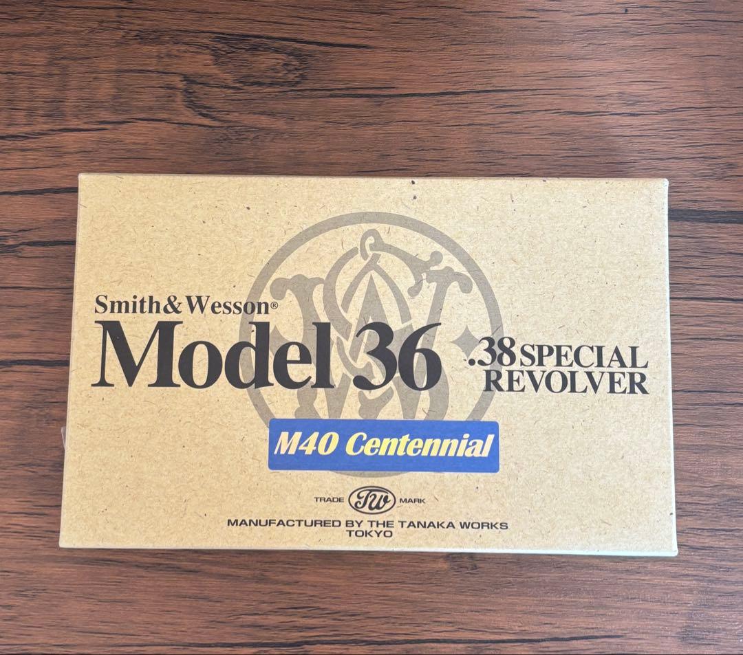 合法樹脂製モデルガン S&WM40 センチニアル　モデルガン