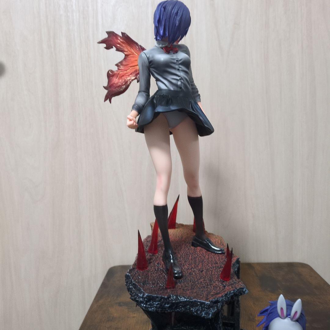 ① 東京喰種　霧嶋董香　トーカ　フィギュア　海外製　約40cm