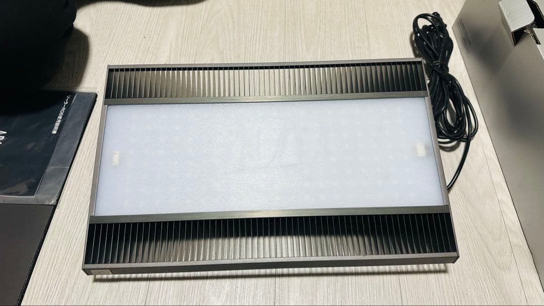ADAソーラーRGB 水槽用 LEDライト
