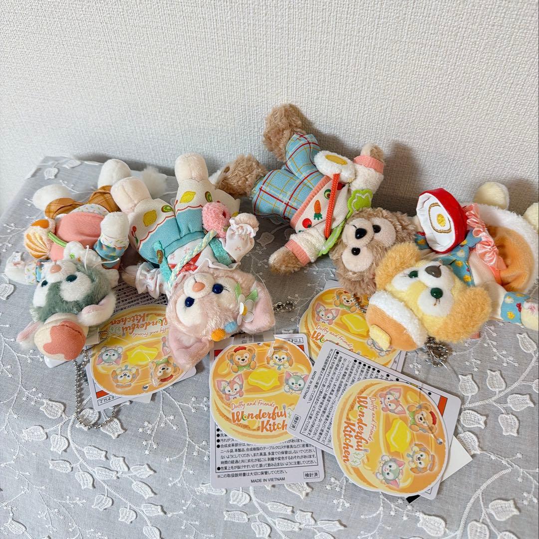 お顔厳選ディズニーシー　ダッフィー&フレンズぬいぐるみバッジ ワンダフルキッチン