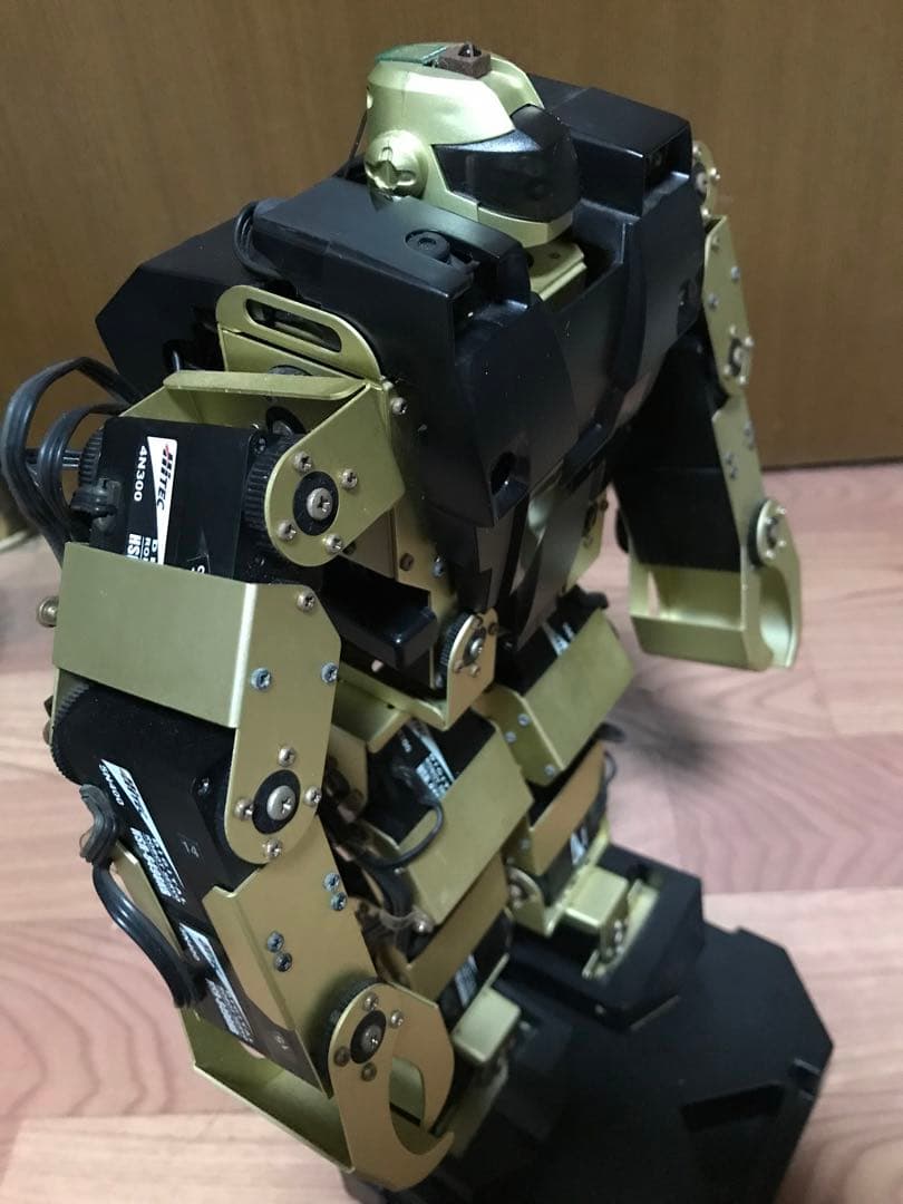 二足歩行ロボット ROBONOVA HITEC ジャン HSR-8498HB
