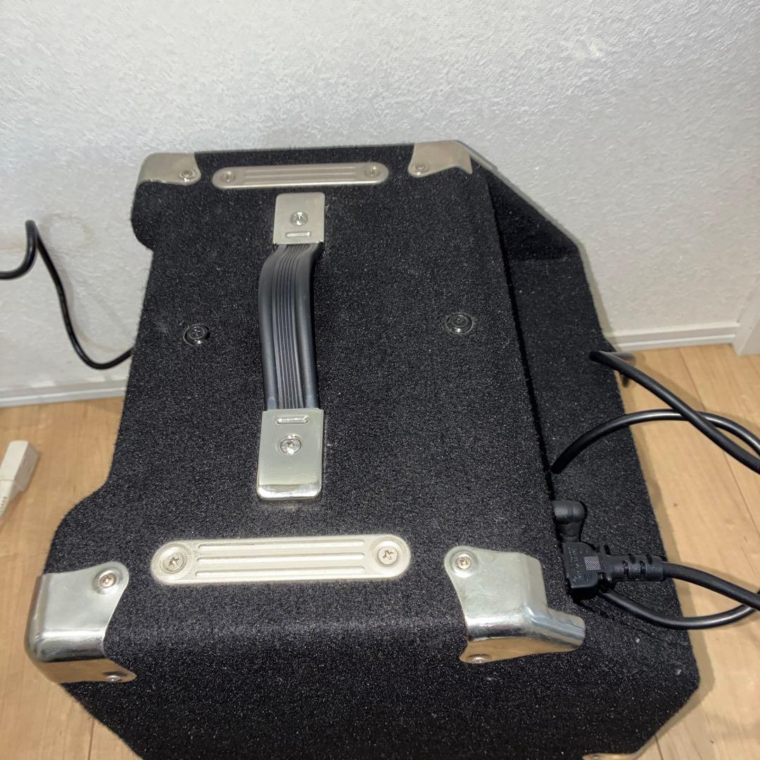 Hartke A25 25W ベース用アンプ