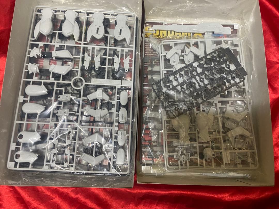 HG 1/100 ガンダムx ダブルx 新品　未開封　２個　旧キット