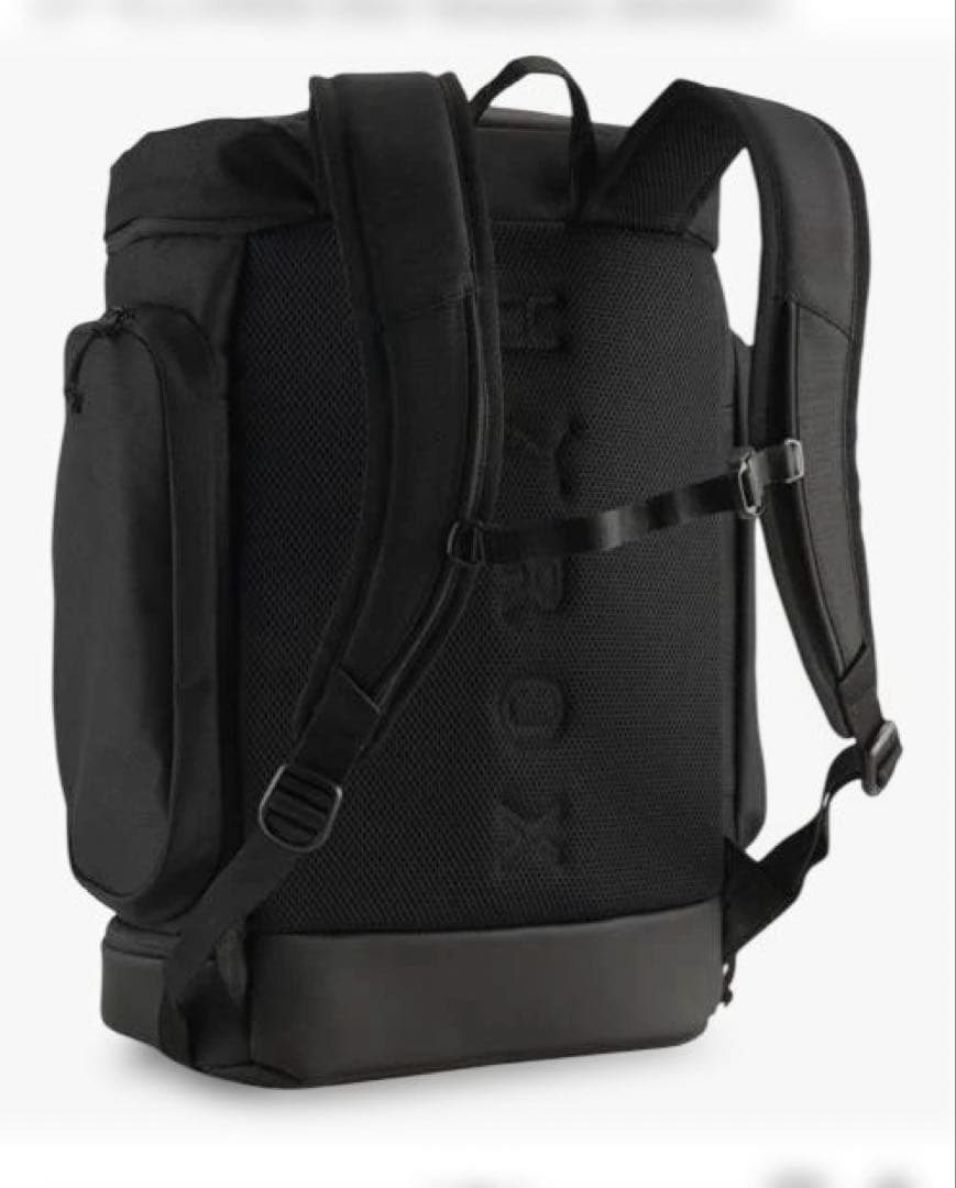 新品プーマ　hyroxリュック34L
