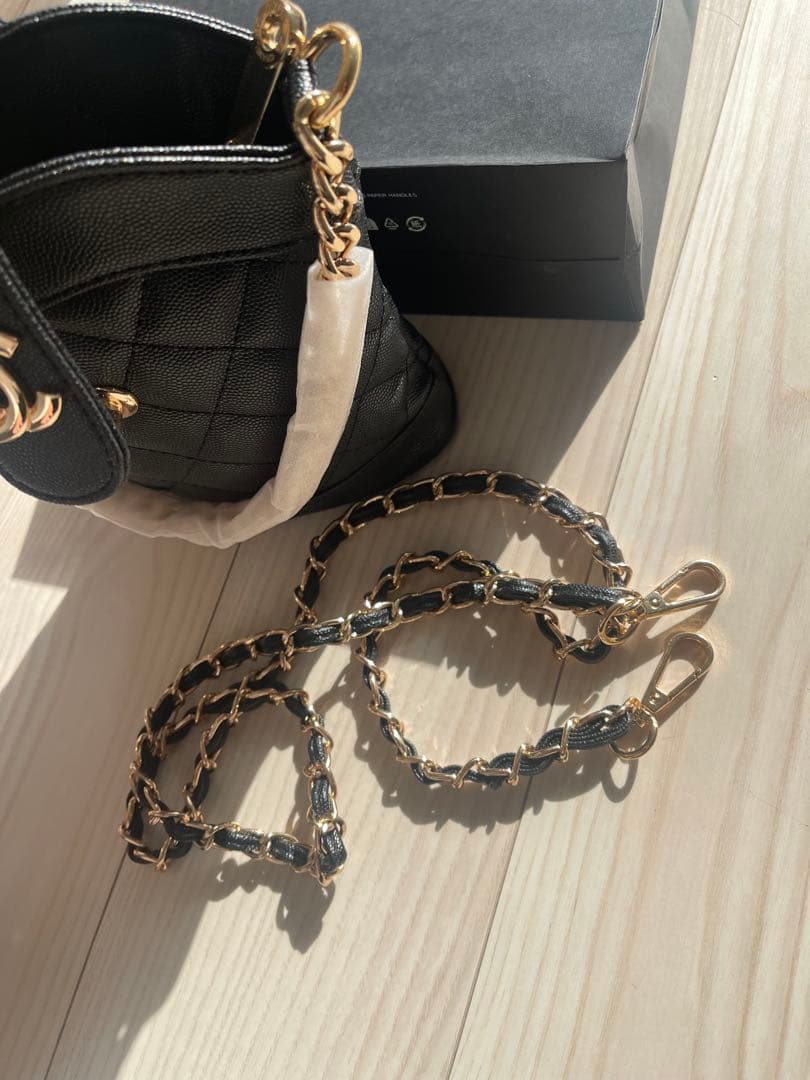 CHANELノベルティショルダーバック