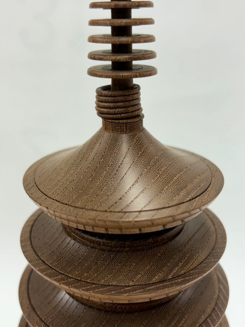 山中木製漆器　五重塔　欅材　平田秋平作