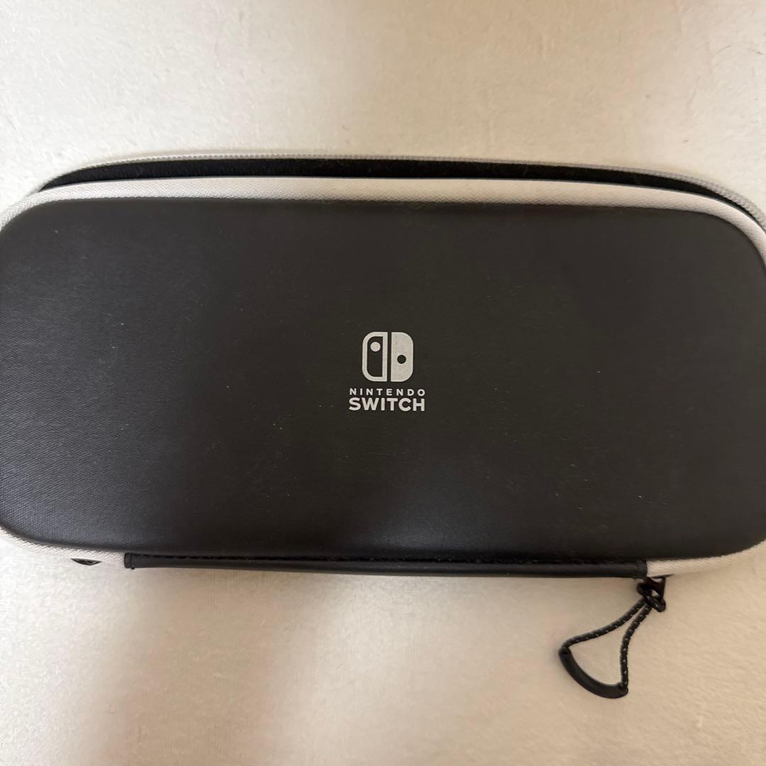 NintendoSwitch 本体　ケース付き