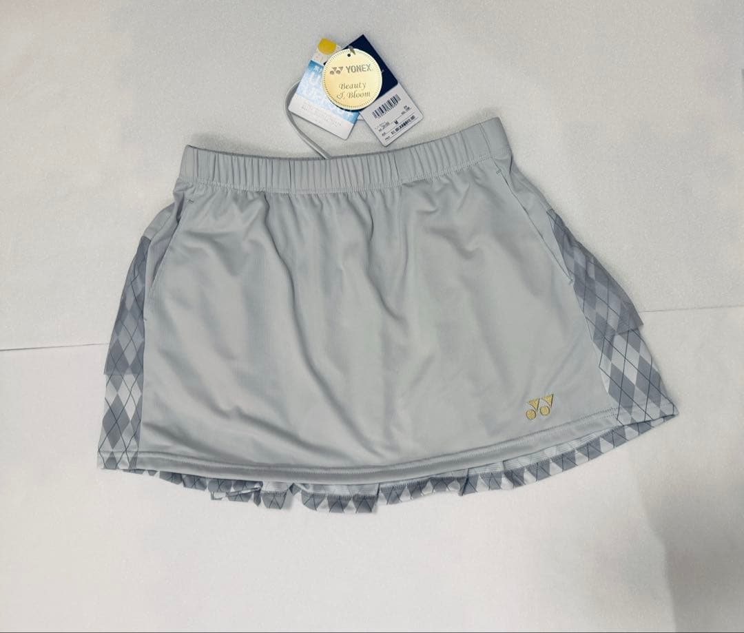 【新品】ヨネックス　レディーススコートMサイズ