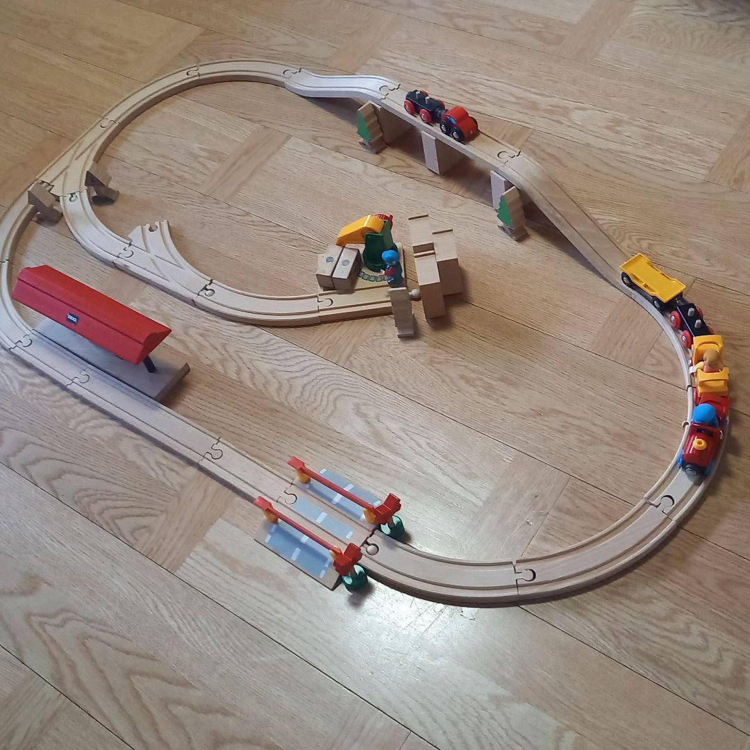 BRIO ブリオ　木製レール　列車　木のオモチャ　人気　セット　知育玩具　要説明