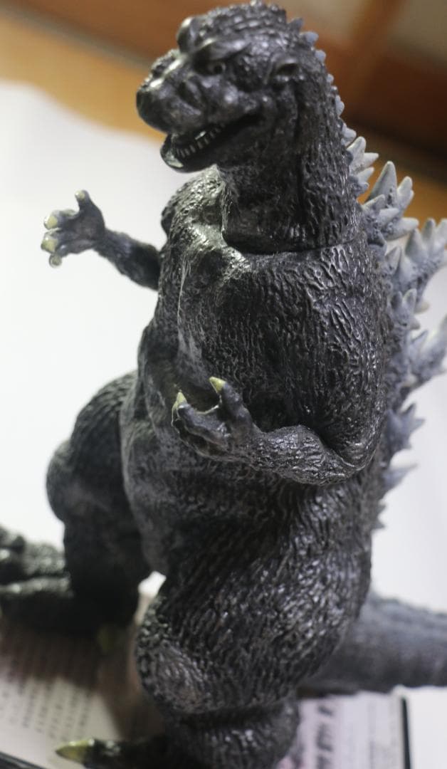 ゴジラ（１９５４年版）フィギャー　全高：約２６㎝　完成品　中古品