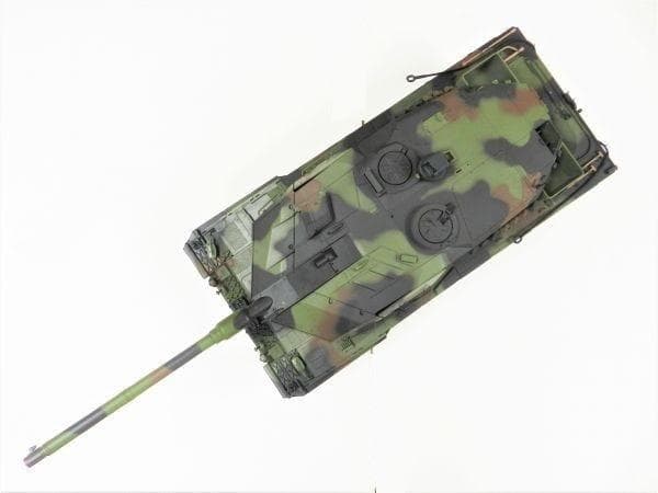 ヘンロン（Henglong） 1/16 レオパルト2 A6 技術基準適合証明済