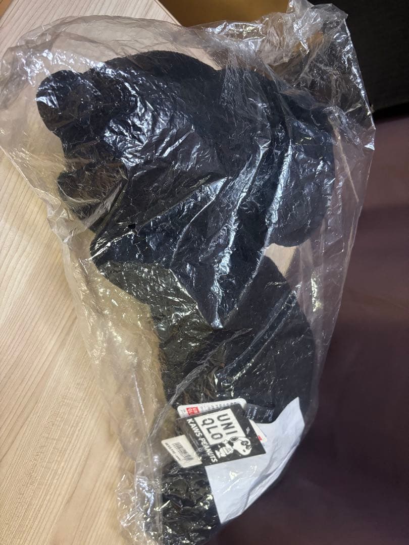 UNIQLO×KAWS×スヌーピーぬいぐるみ　白・黒S・M2個セット