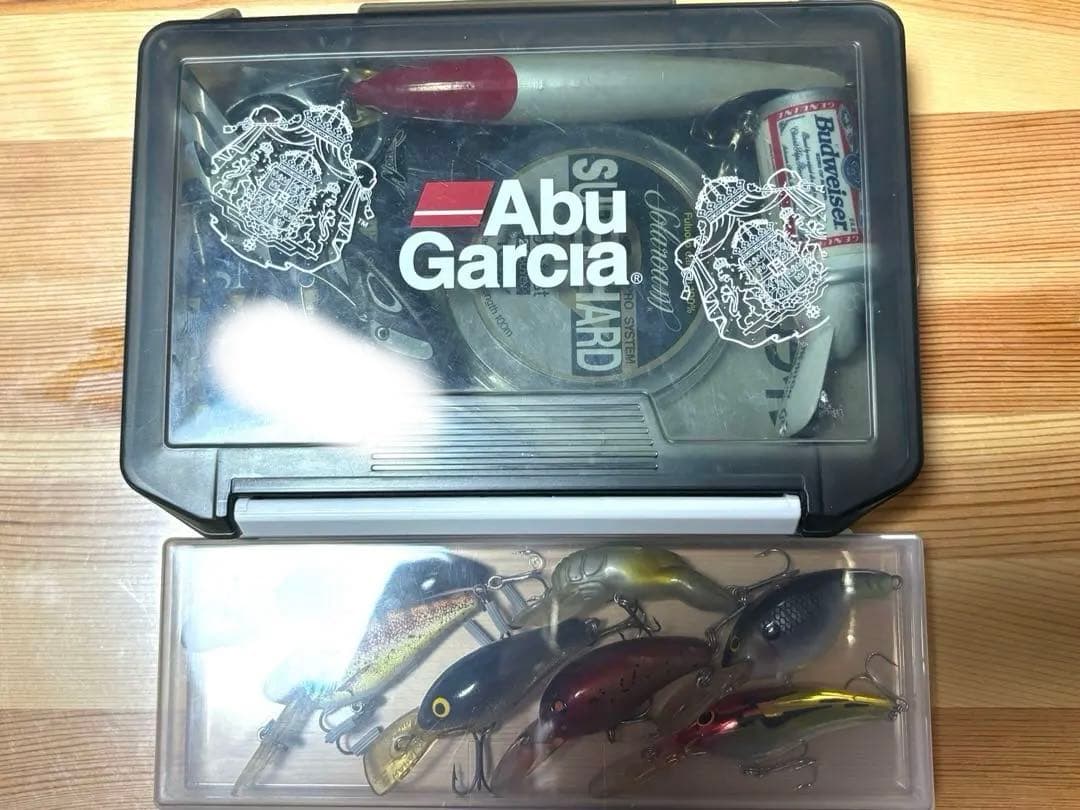 バス釣り引退　ルアー釣りセット　バス釣りセット　ケース付きルアー　OLDタックル