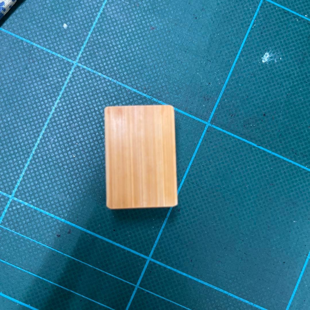 ゲタ牌（大型の象牙製麻雀牌）