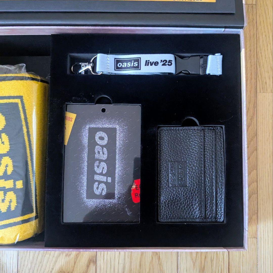 oasis Fan Package BOX 復活初日カーディフ7/4