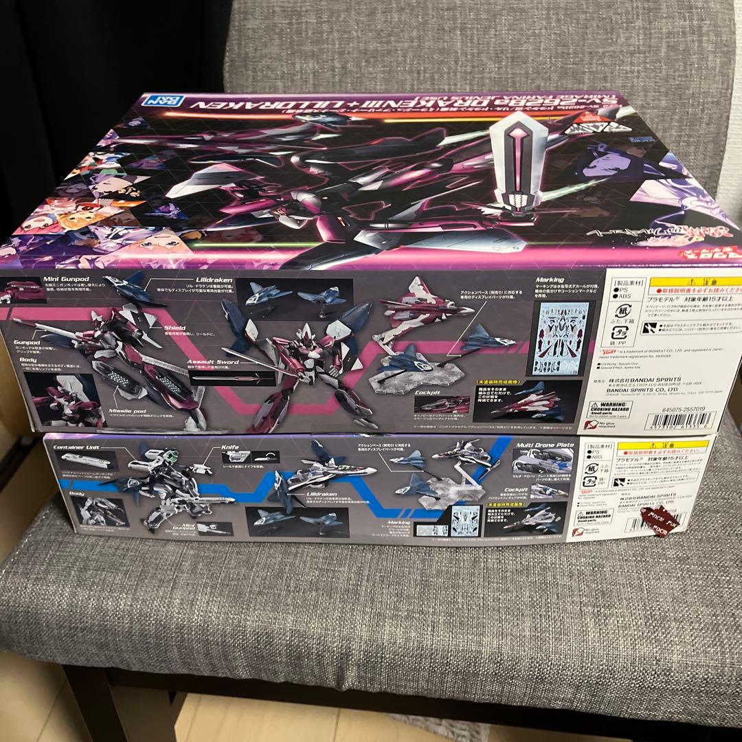 マクロスΔ 激情のワルキューレ　1/72 プラモデル　セット