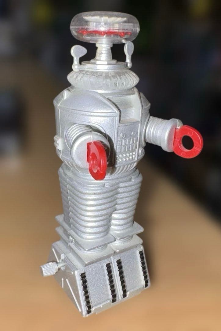 『宇宙家族ロビンソン』に登場するロボット「フライデー」のゼンマイ　増田屋