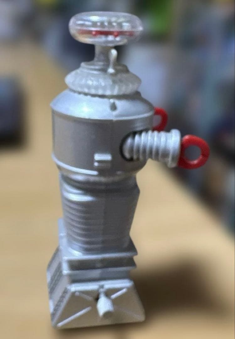 『宇宙家族ロビンソン』に登場するロボット「フライデー」のゼンマイ　増田屋