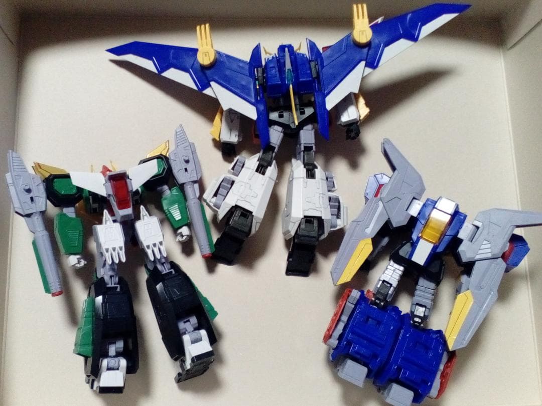 プラモデル完成品 HG 熱血最強ゴウザウラー ３体セット