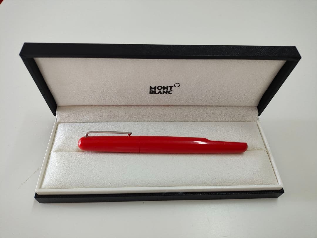 【新品未使用】MONTBLANC  モンブランM レッド シグニチャー