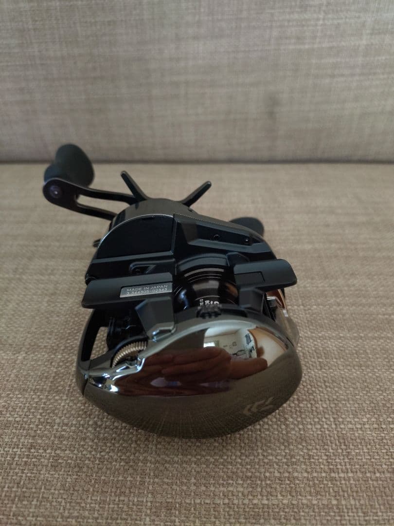 新品 ダイワ DAIWA バスベイトリール 24STEEZ 100L 左ハンドル