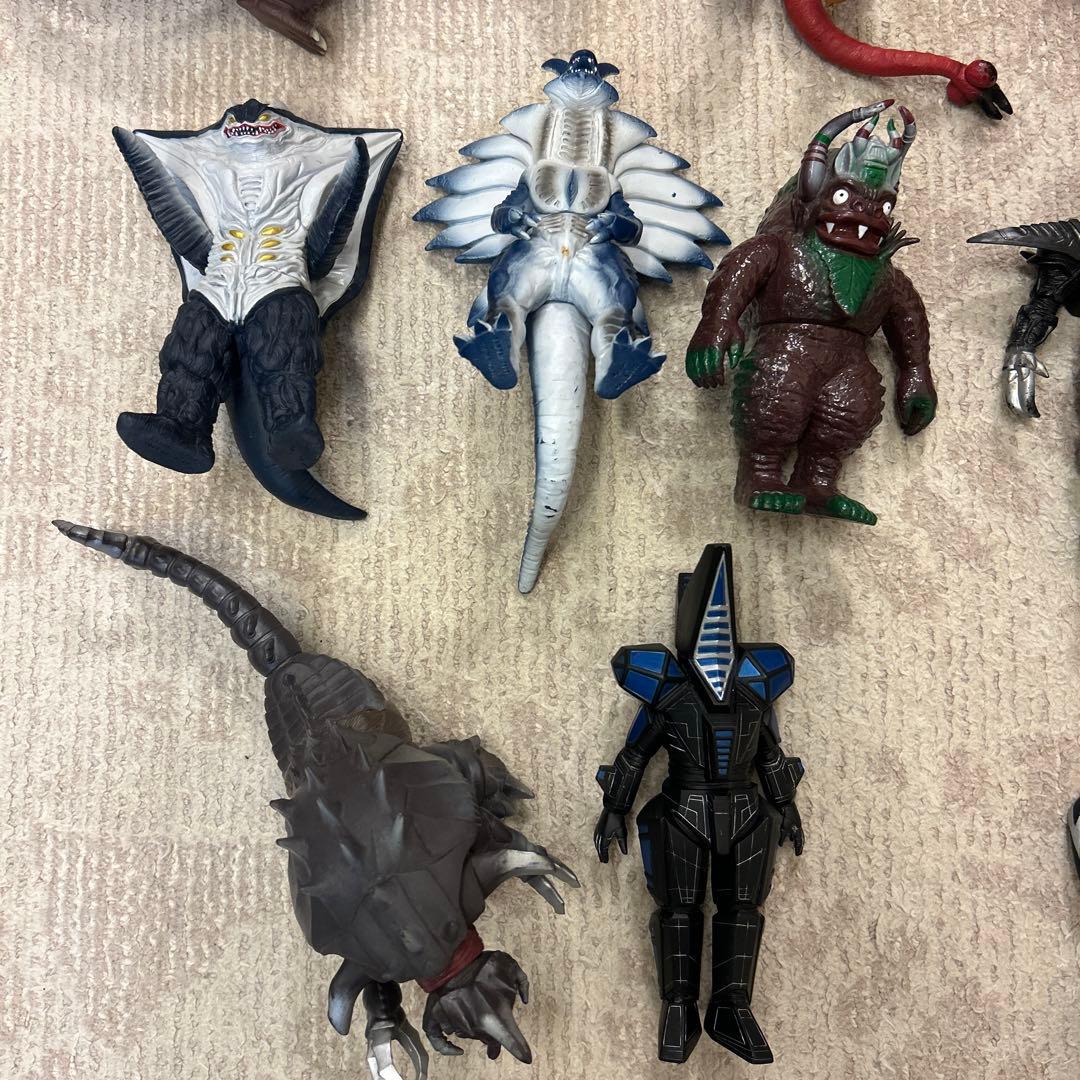 ウルトラマン&ウルトラ怪獣ソフビフィギュア40体まとめ売り