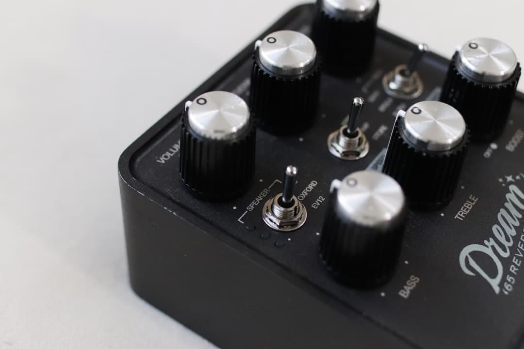 ギター UNIVERSAL AUDIO UAFX DREAM 65