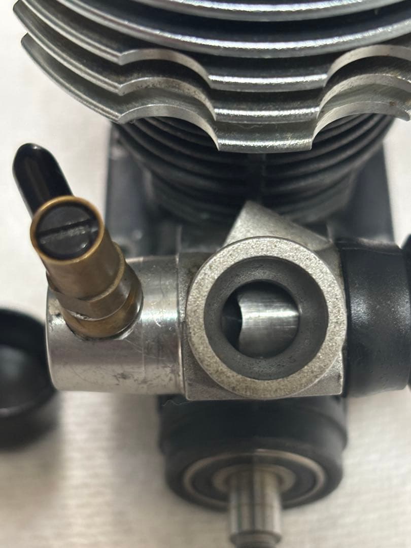 ロッシ 1/8 LOSI LST Mach 427 ラジコン エンジン