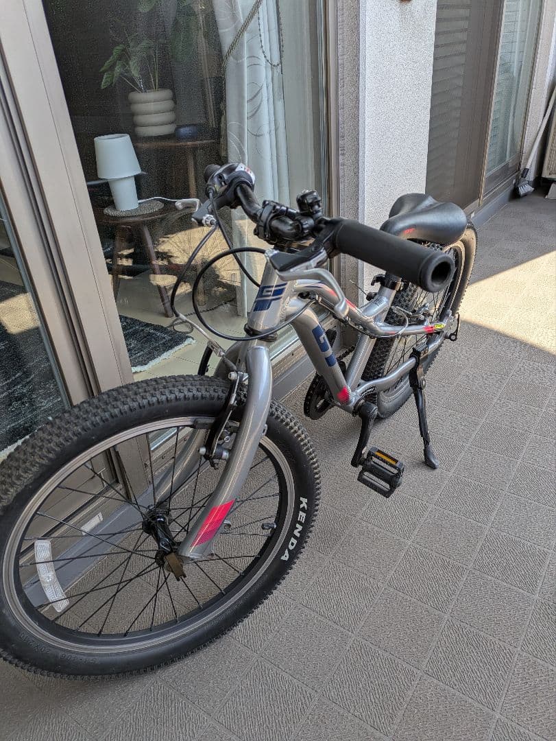 GT stomper Prime 20インチ キッズバイク【引き取り希望】