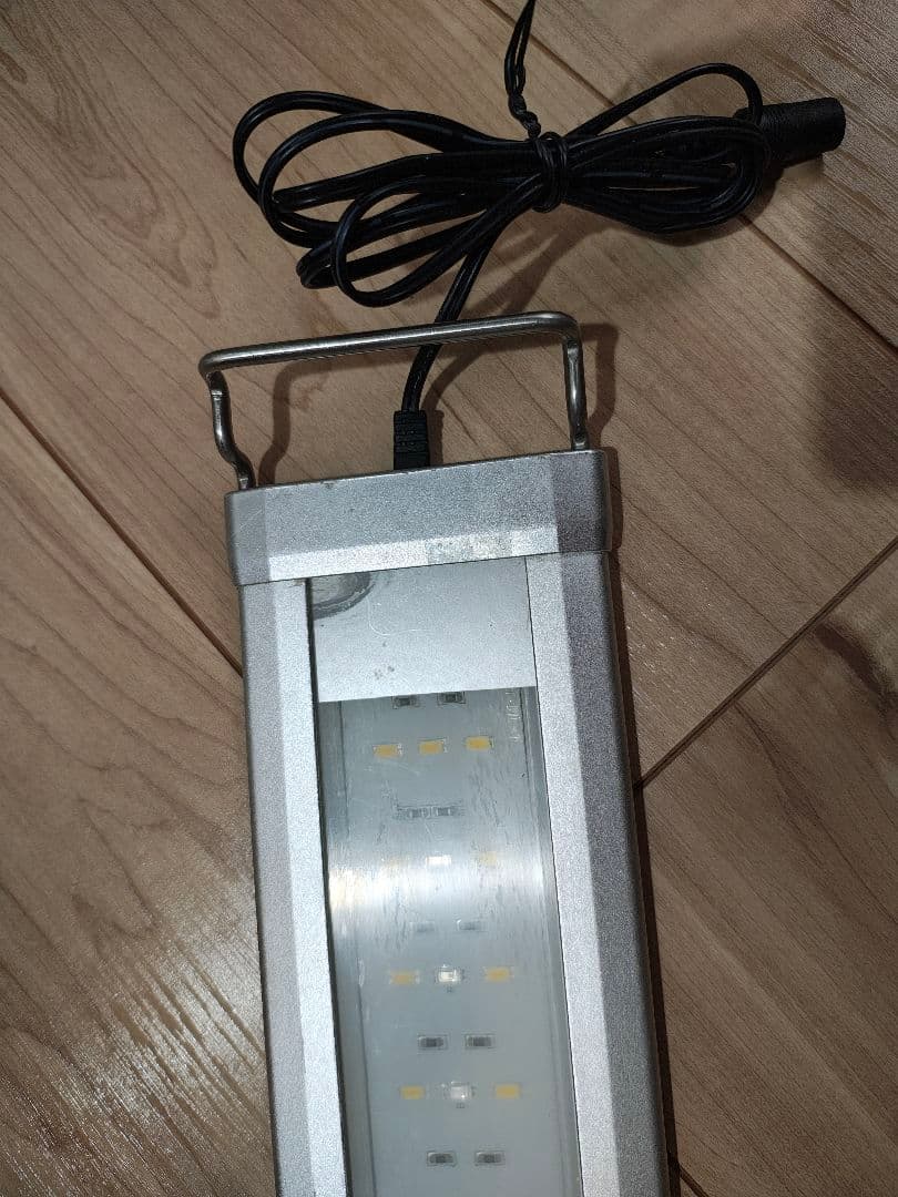 テトラ パワーLEDライト 90