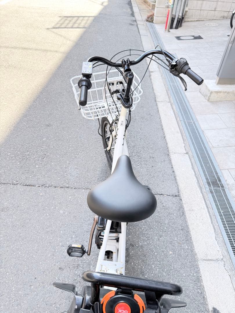 子供乗せ　ブリヂストン　BIKKE 電動アシスト自転車 チャイルドシート付き