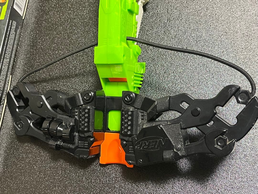 ナーフ ゾンビストライク Wrathbolt & ArrowRefill セット