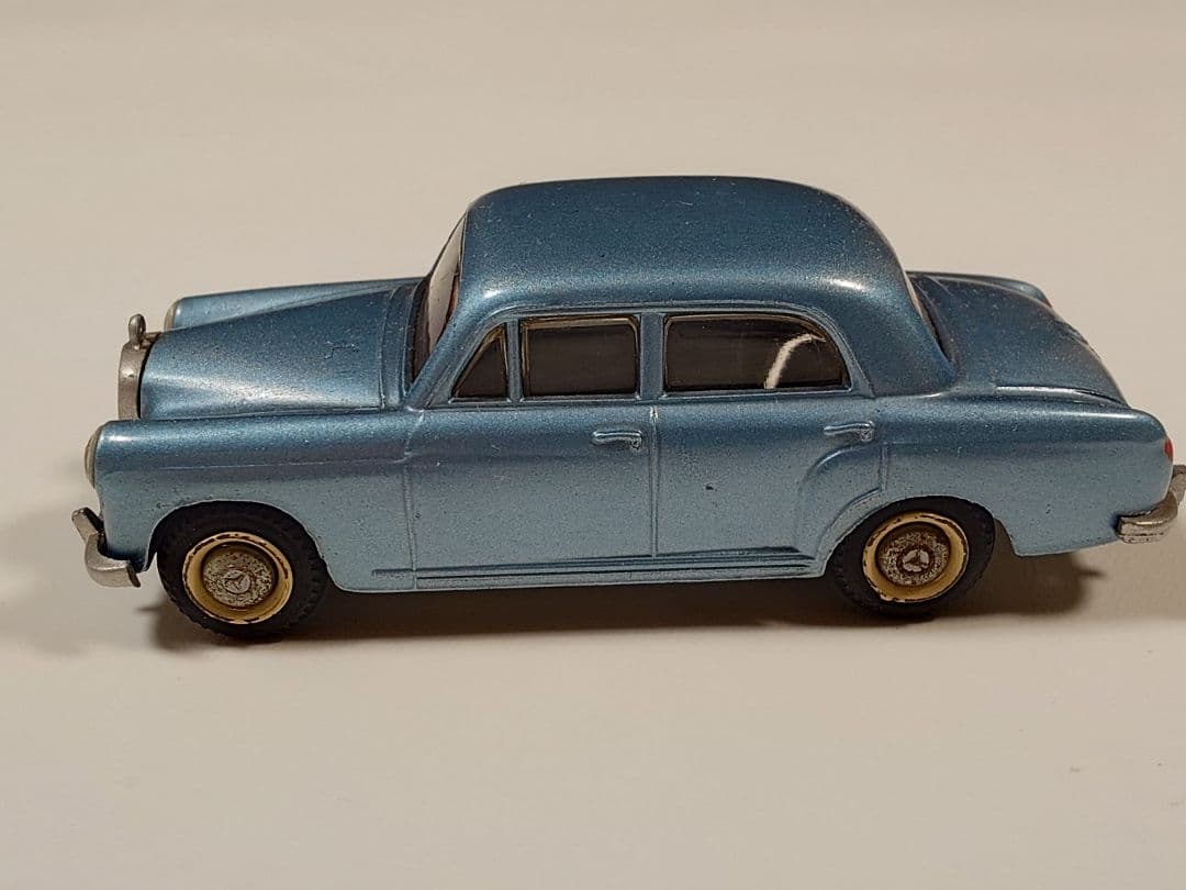 ミニカー TEKNO NO.723 MERCEDES - BENZ 190