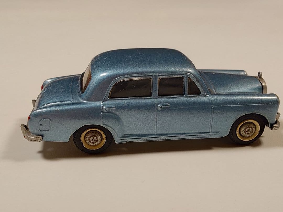 ミニカー TEKNO NO.723 MERCEDES - BENZ 190