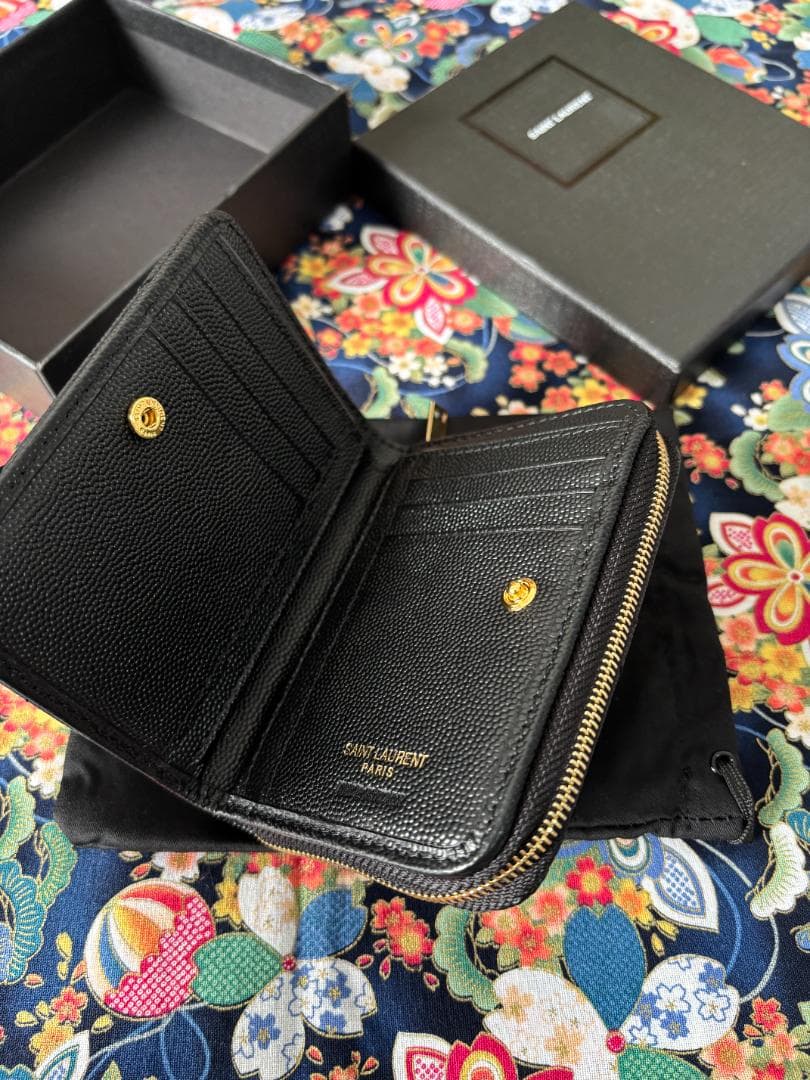 男女兼用 ブラック YSL レザー 二つ折り財布 極美品
