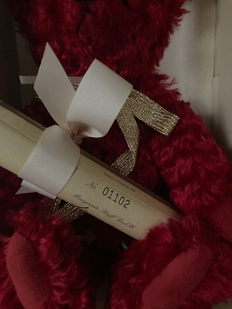 ぬいぐるみ HONG-KONG BEAR ROMANTIC CHERRY RED28