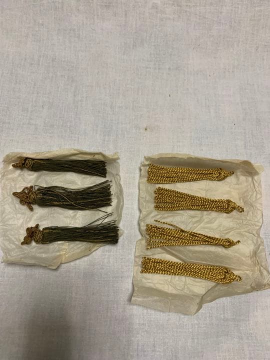 掛け軸2本と家紋付タペストリー