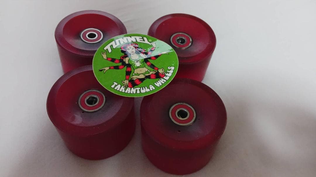 TUNNEL REDS スケートボードホイール 4個セット+新品ベアリング
