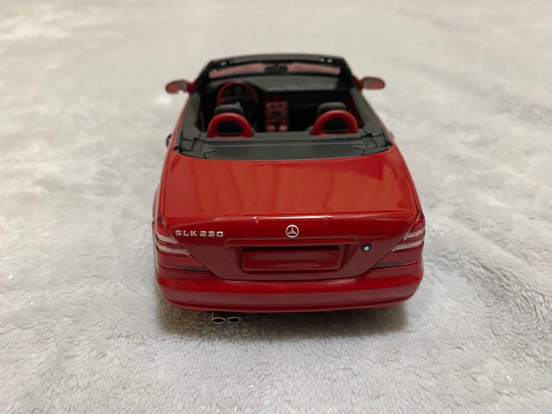 ミニカー UT Mercedes-Benz SLK AMG 1/18